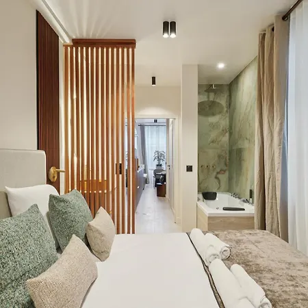 Lavie Maison - Eiffel Balneo Hotell Paris